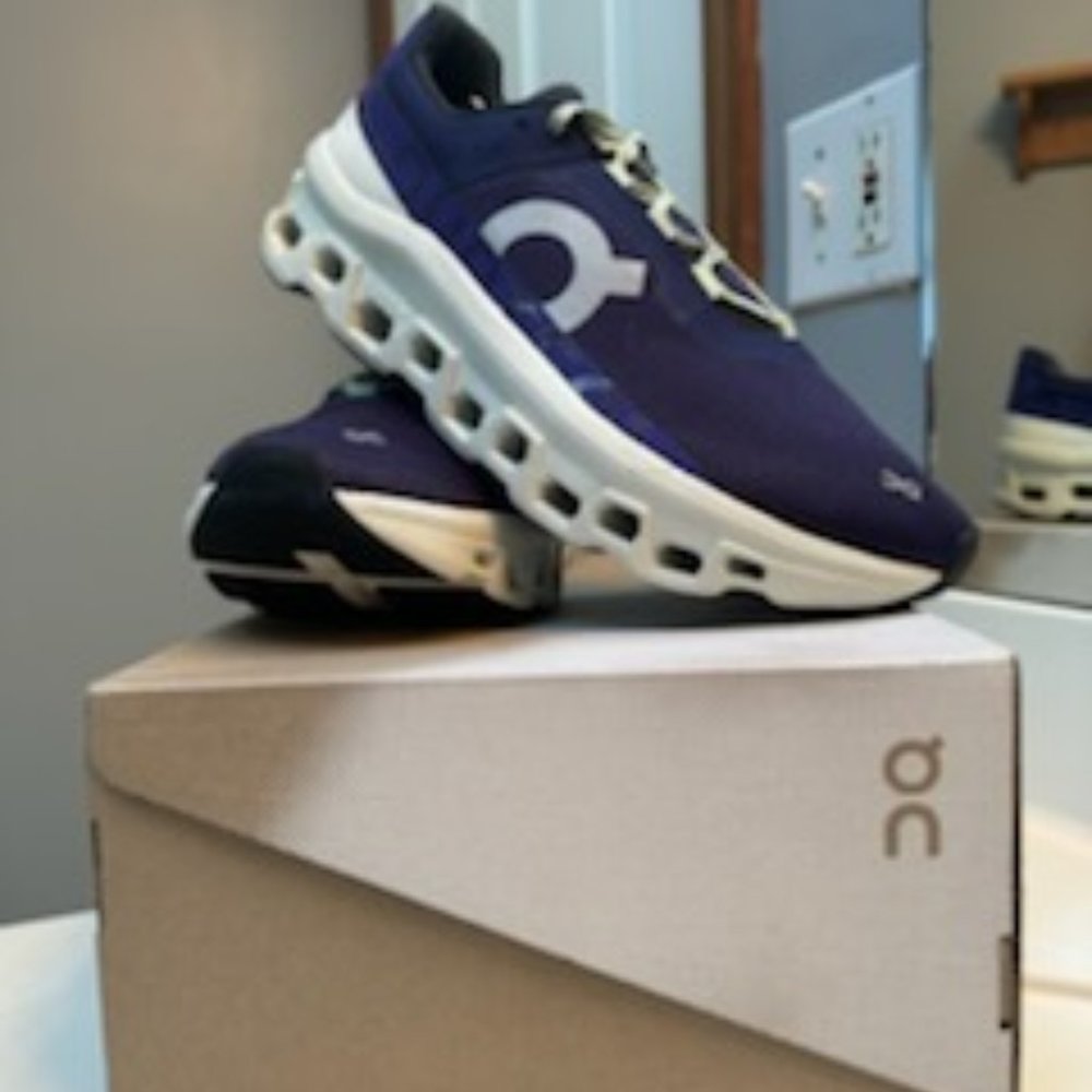 Mens On Running Cloudmonster Brand New Size 12 Medium